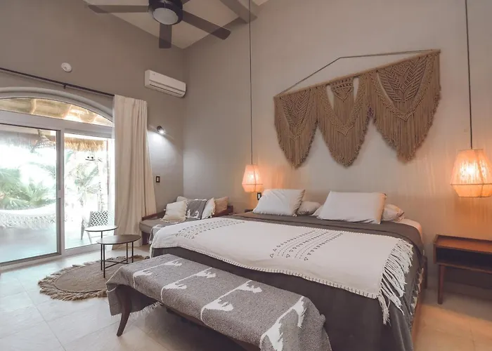 Destiny Front Luxury *